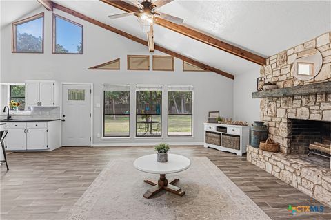 Photo of 122 Twin Oak Road, Seguin, TX 78155 (MLS # 615801)