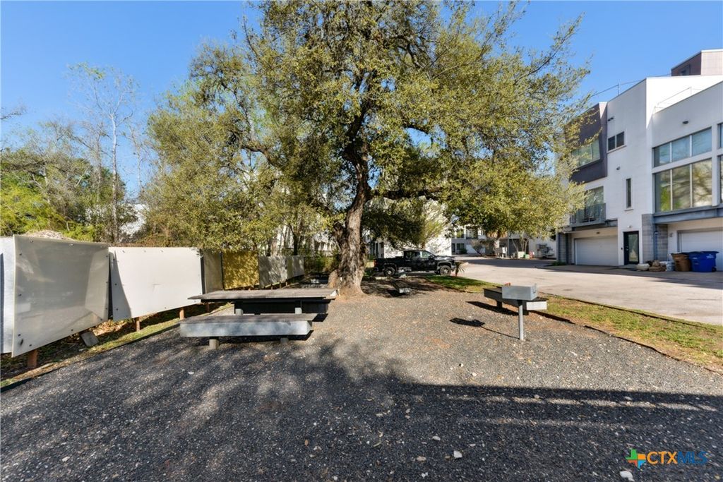 listing image 36