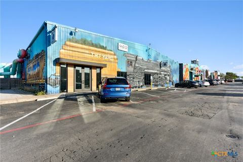 listing image 40