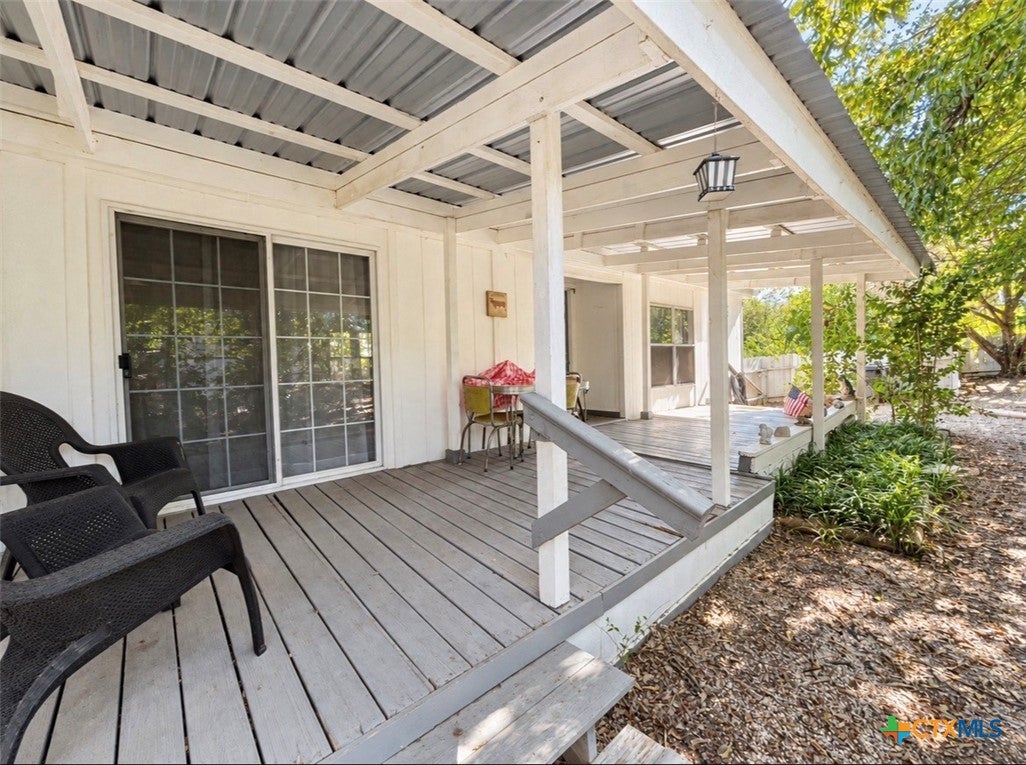 221 Clore Road