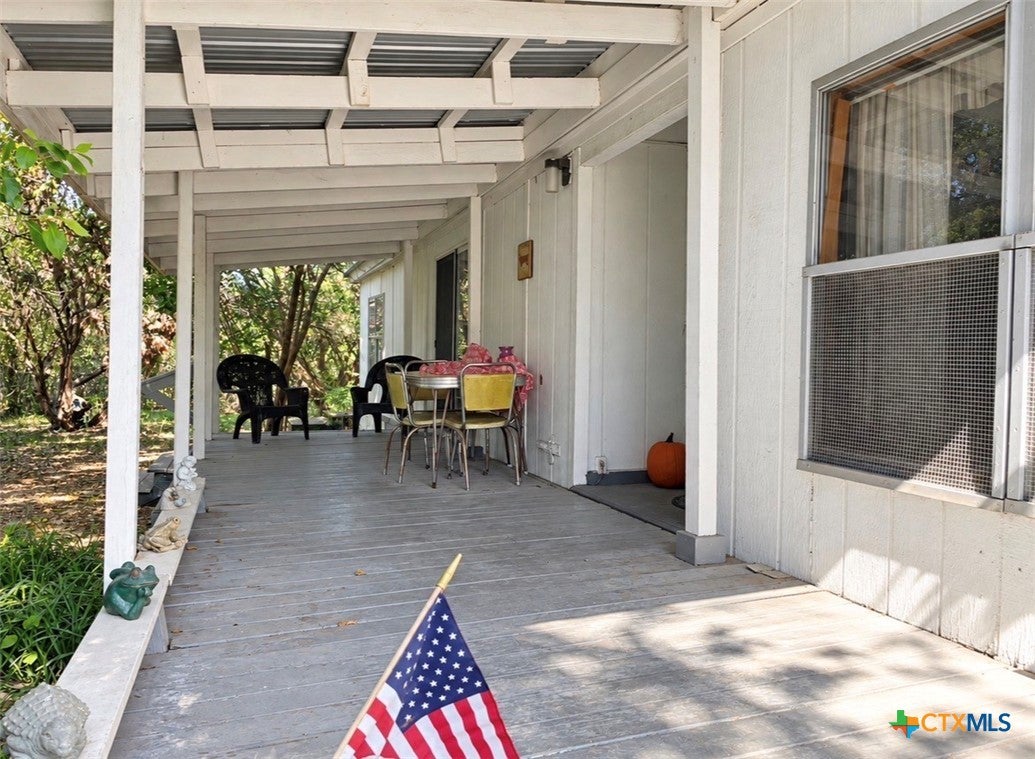 221 Clore Road