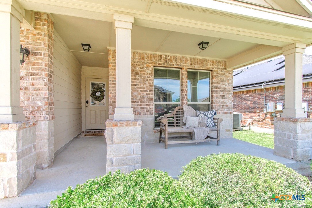 5846 Huntington Drive
