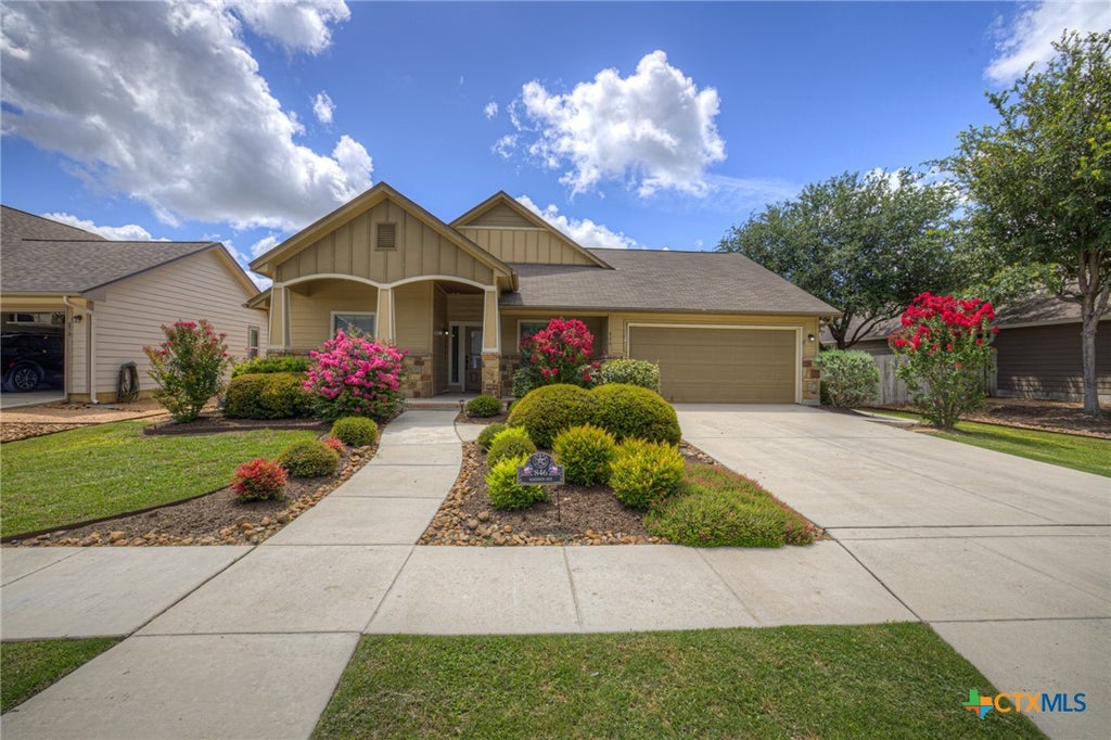Photo of 846 Madison Avenue, New Braunfels, TX 78130 (MLS # 615630)