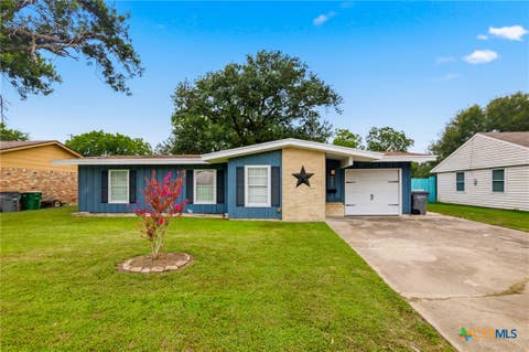 Photo of 4605 Camellia Street, Victoria, TX 77904 (MLS # 619857)