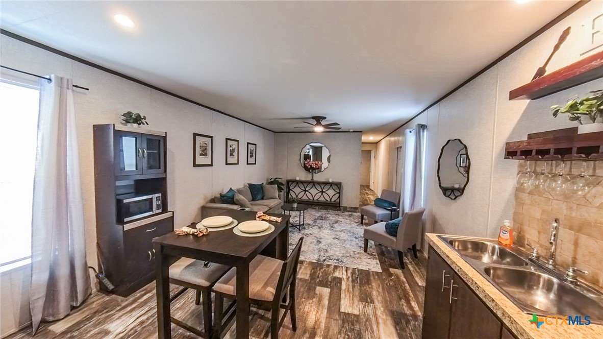 128 Private Road 1511