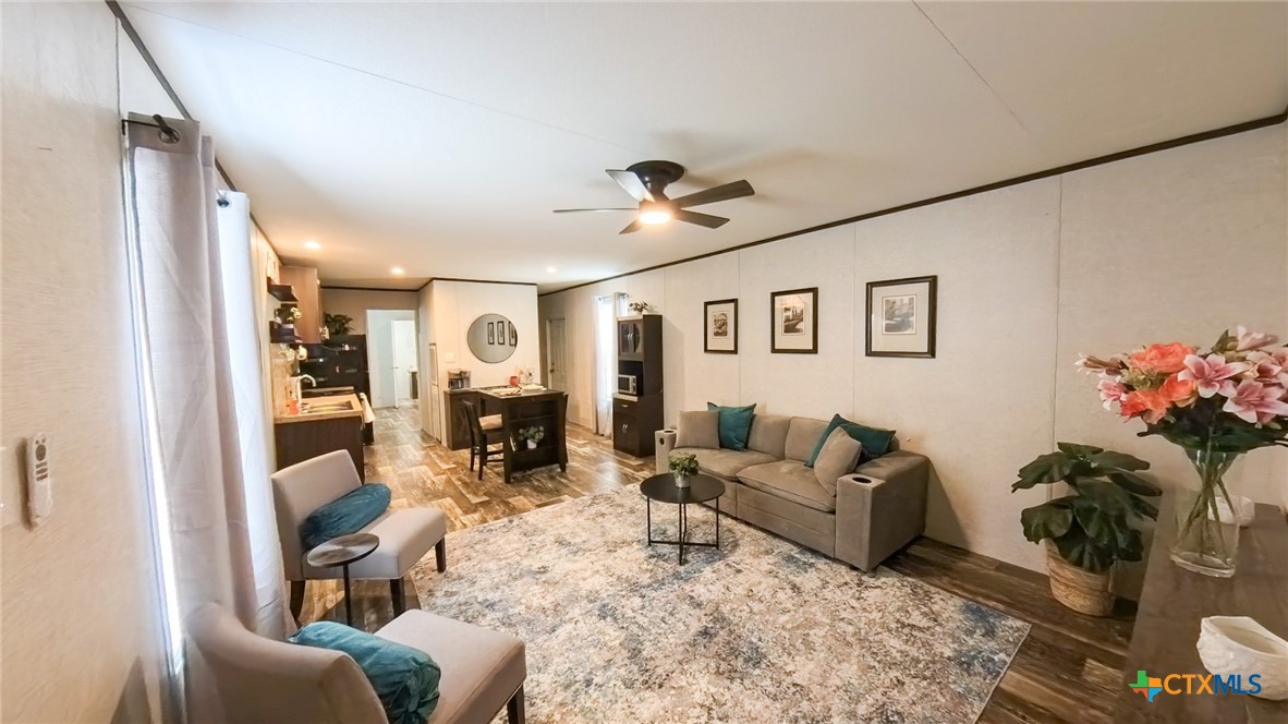 128 Private Road 1511