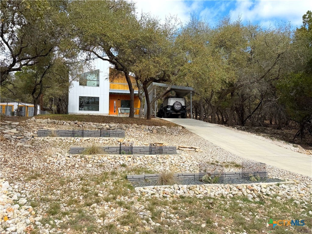 Photo of 1659 Westview Court Drive, Canyon Lake, TX 78133 (MLS # 606337)