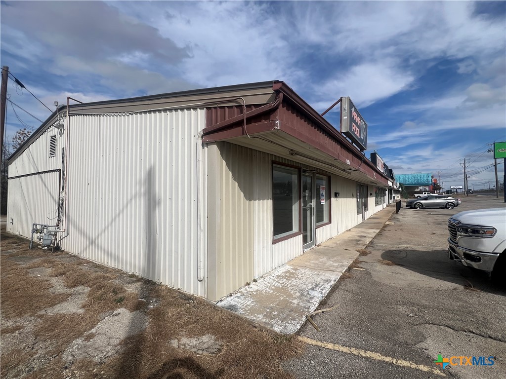 Photo 1 of 7 — 1539 E Business 190 Highway, Copperas Cove, TX 76522