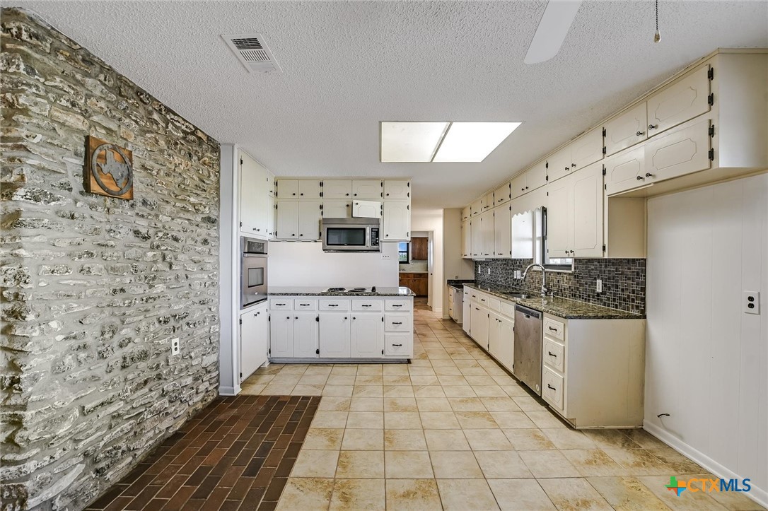 14615 Armstrong Road