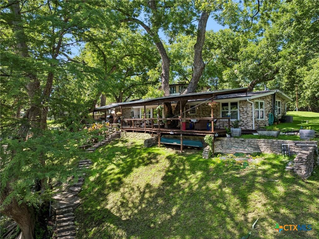 1520 Rocky River