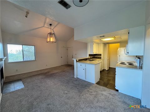 Photo of 1013 Chestnut Street #6, San Marcos, TX 78666 (MLS # 594600)