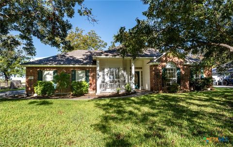 Photo of 140 Plantation Drive, Seguin, TX 78155 (MLS # 596907)