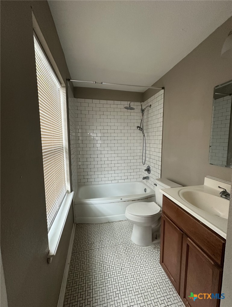 3917 BOSQUE Boulevard 19