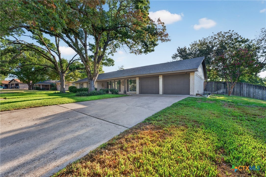 4601 Chestnut Drive