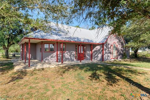 A home in La Vernia