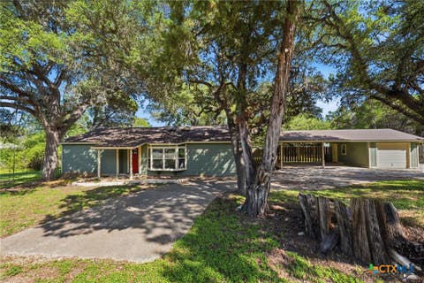 Photo of 2618 Grandview Forest, Canyon Lake, TX 78133 (MLS # 615505)