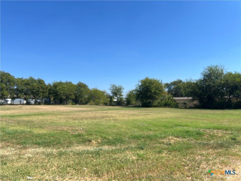 801 E VETERANS MEMORIAL Boulevard