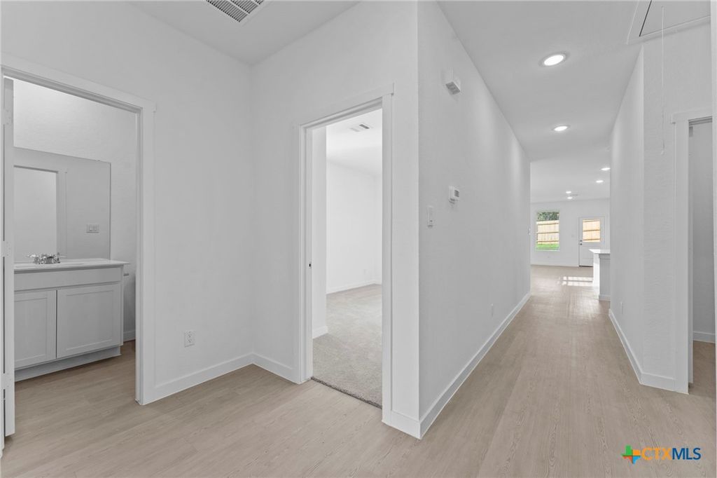 Photo of 3840 Northaven Trail, New Braunfels, TX 78132 (MLS # 611028)