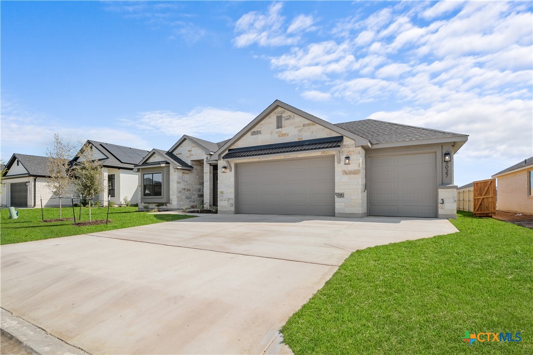 5027 Fence Line Trail