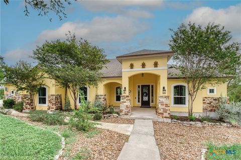 304 County Road 2720 Mico TX 78056