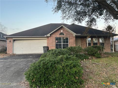 Photo of 111 Village Green, Victoria, TX 77904 (MLS # 604736)
