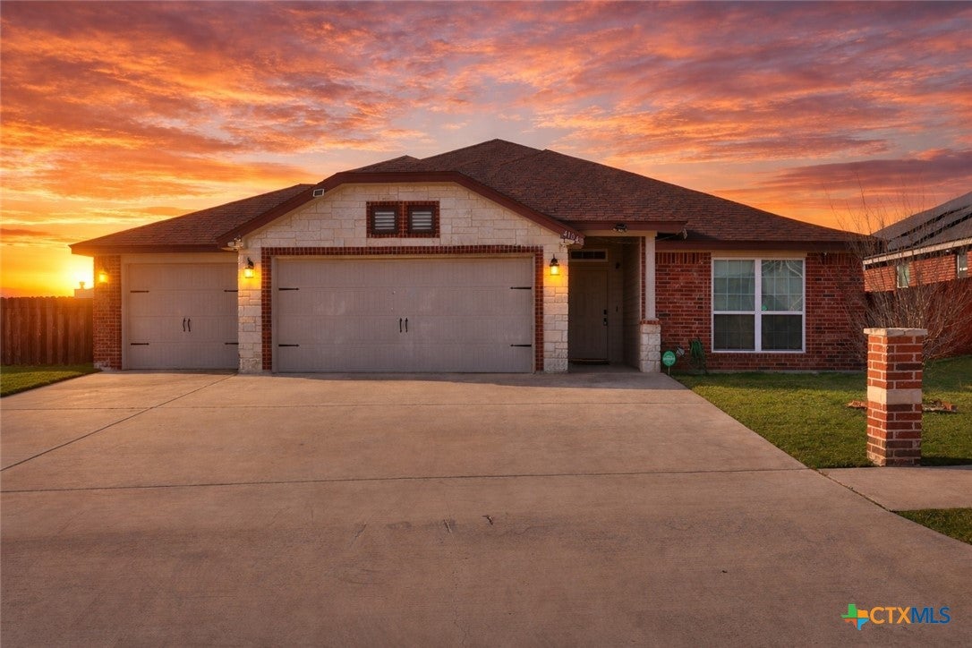 Photo 1 of 26 — 4104 Molly Dyer Drive, Killeen, TX 76549