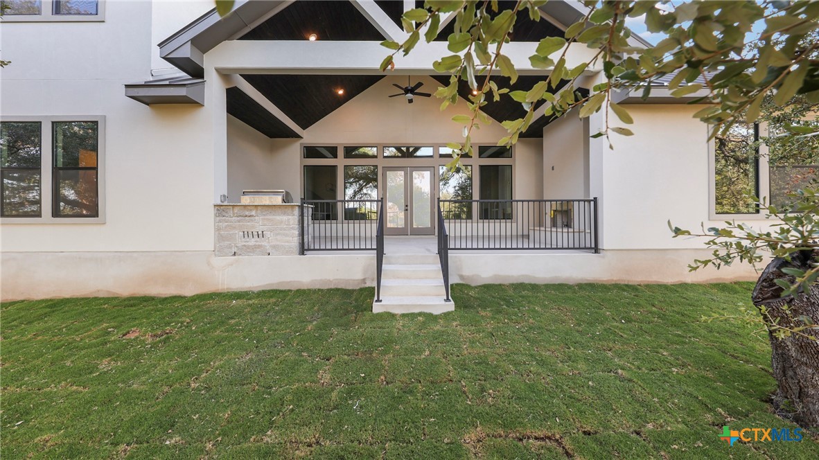 5668 Dry Comal Dr.