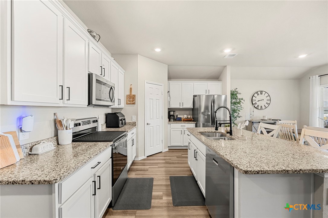 2346 Aylesbury Drive