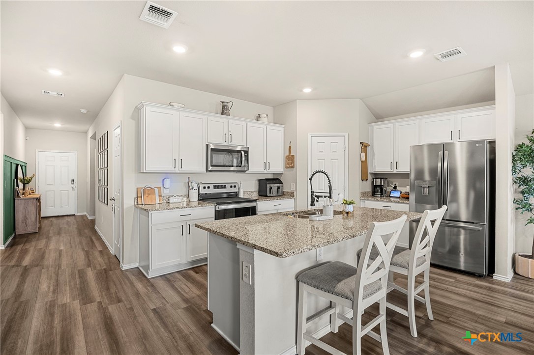 2346 Aylesbury Drive