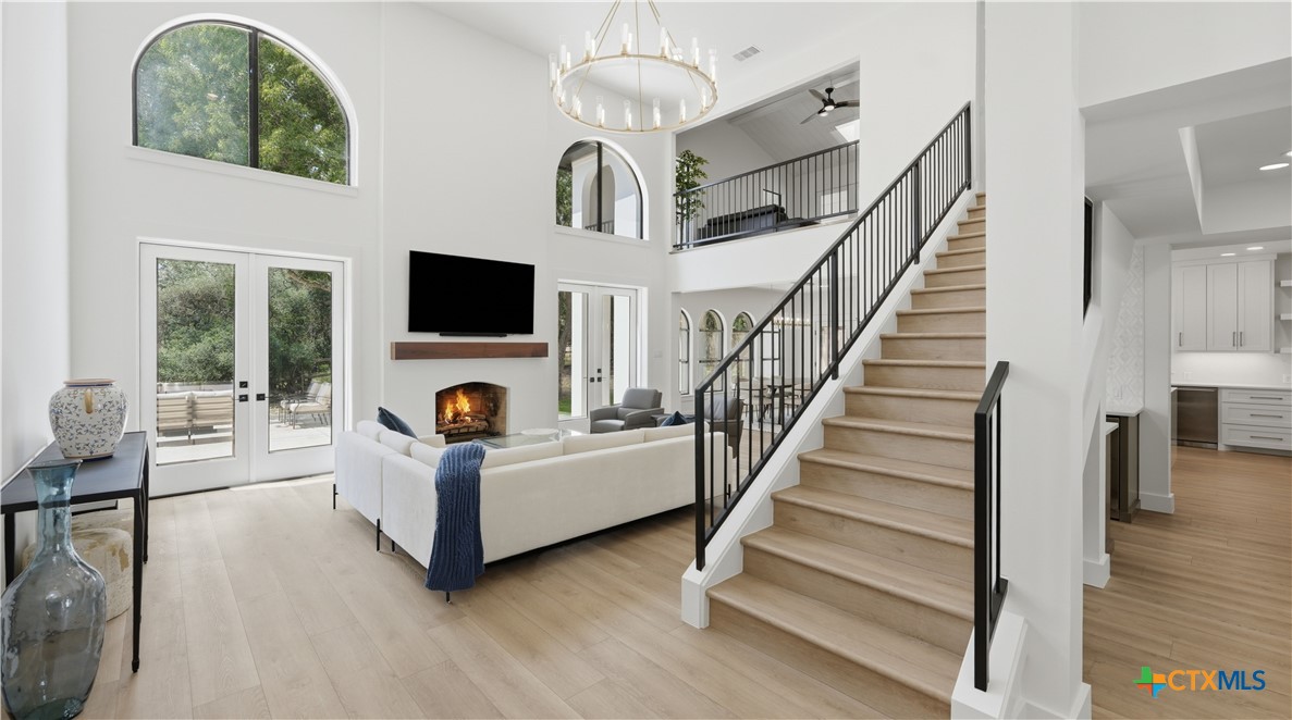 8711 Deer Leap