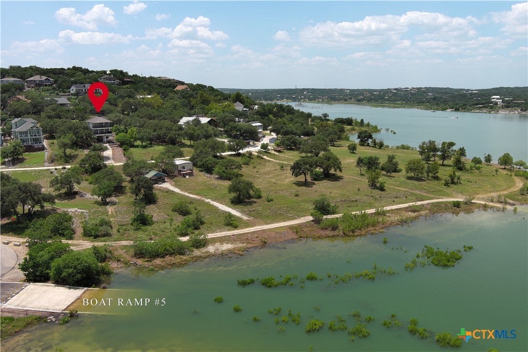 1065 Hillcrest Forest