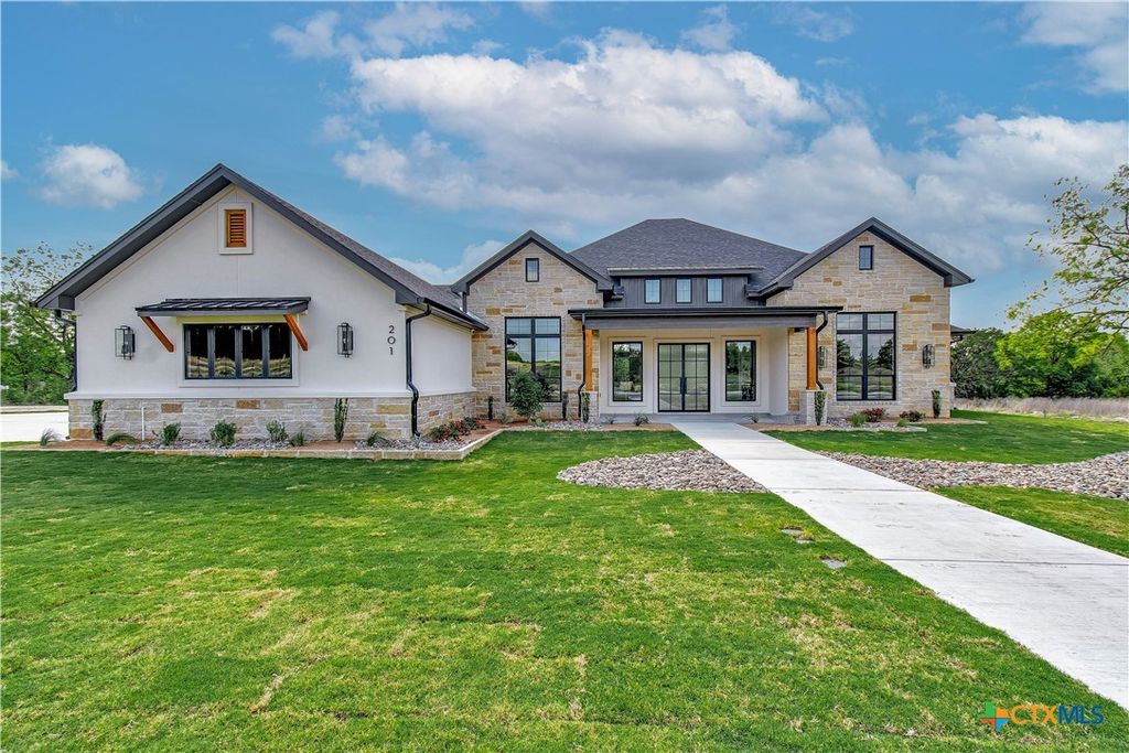 Photo of 201 Bravo Vista Lane, Belton, TX 76513 (MLS # 611044)