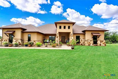 1494 County Road 433 Stockdale TX 78160