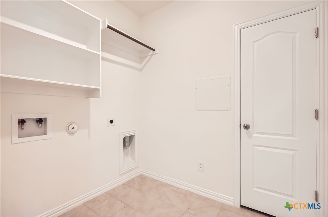 Bastrop, Texas 78602, United States, 3 Bedrooms Bedrooms, ,2 BathroomsBathrooms,Residential,Active,22061