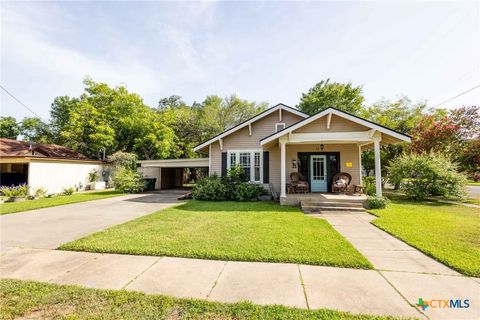 A home in Cuero