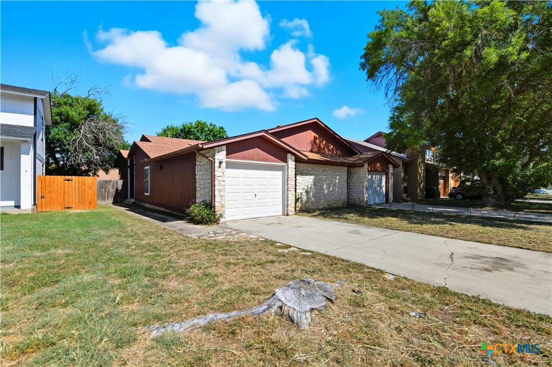 1231 Royal Crest Drive