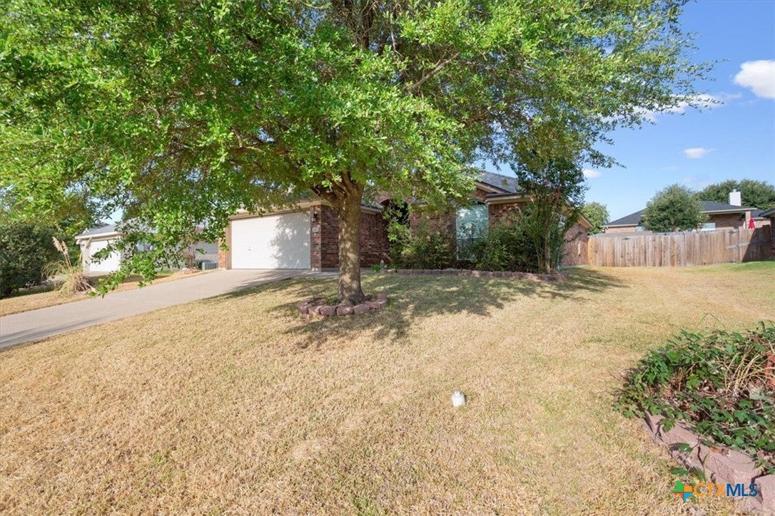 1410 Loving Trail