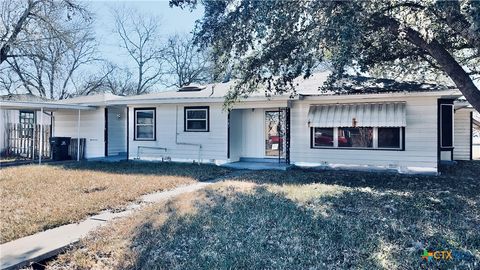 Photo of 142 W 4th St. St, Yorktown, TX 78164 (MLS # 602966)