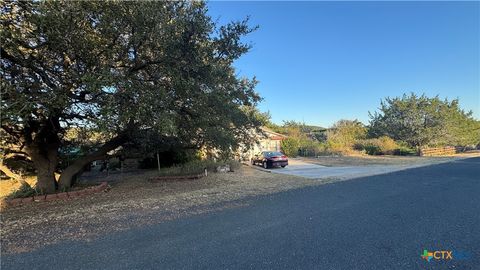 A home in Kempner