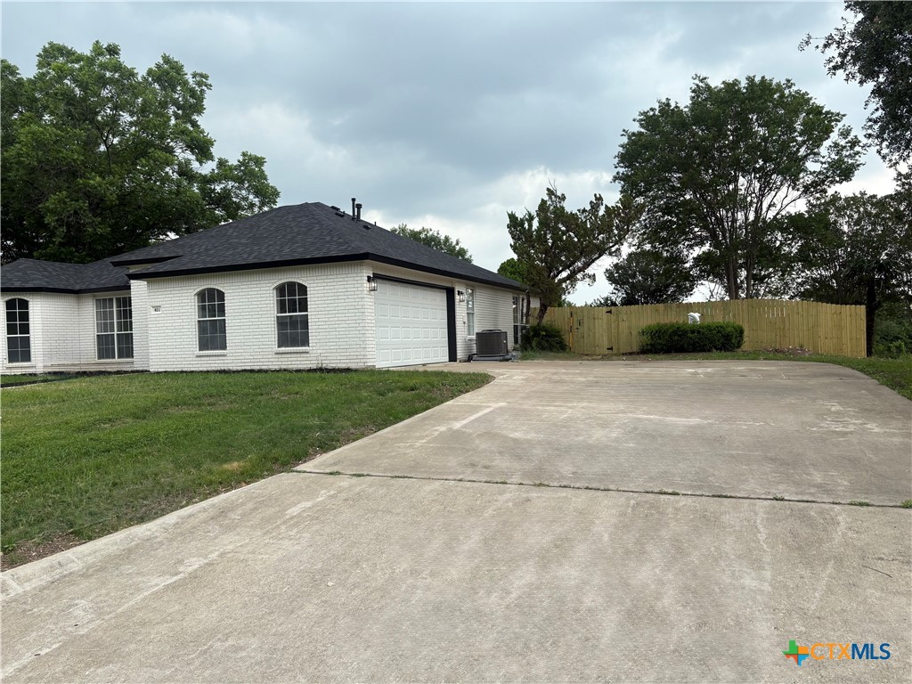 421 Arapaho Drive