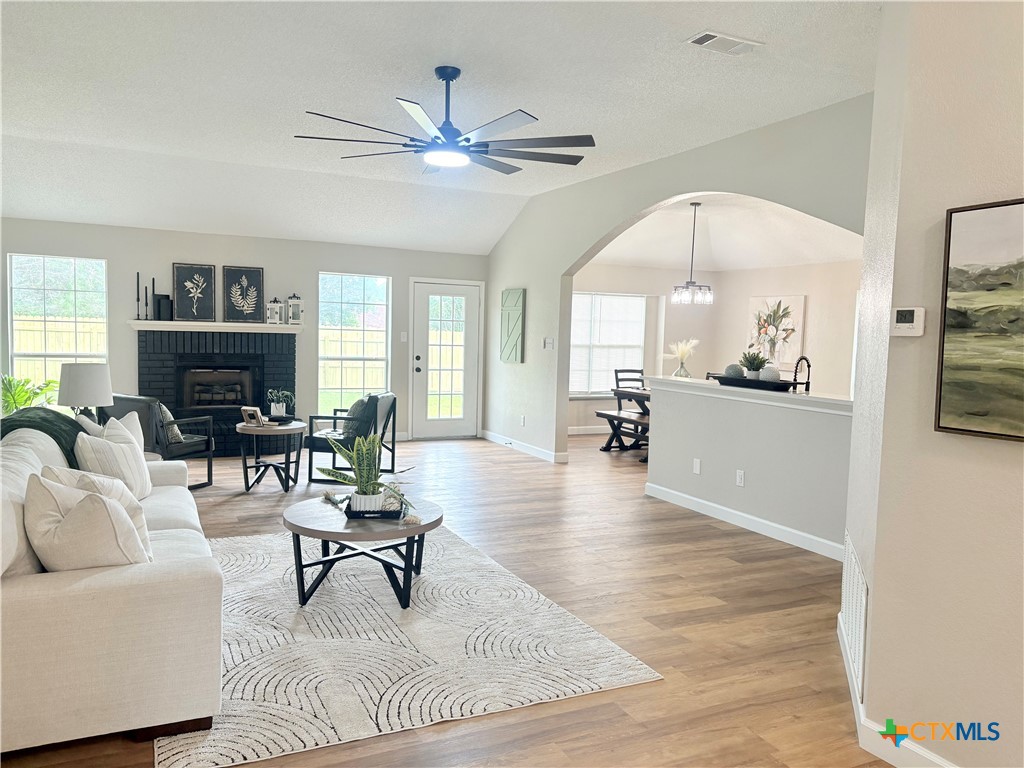 421 Arapaho Drive