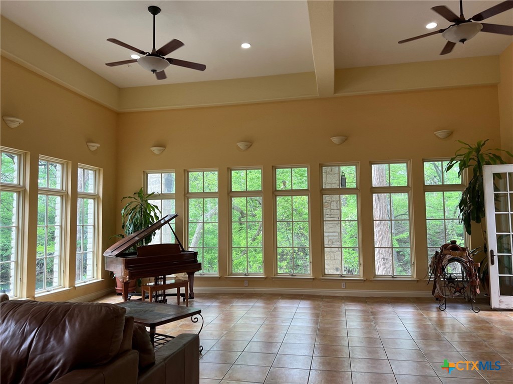 Canyon Lake, Texas 78133, United States, 5 Bedrooms Bedrooms, ,4 BathroomsBathrooms,Residential,Active,87161