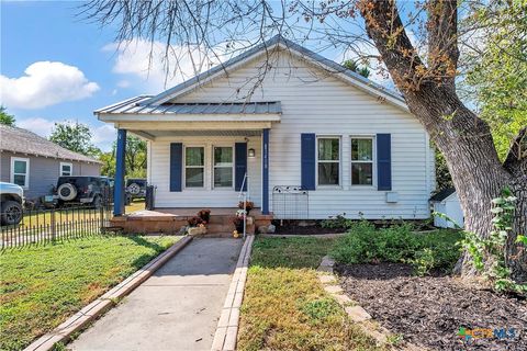 Photo of 1408 Pleasant Street, Gatesville, TX 76528 (MLS # 596105) Photo of 1408 Pleasant Street, Gatesville, TX 76528 (MLS # 596105)