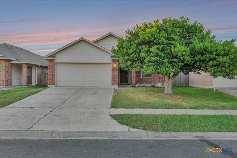 Photo of 112 Carlsbad Drive, Victoria, TX 77904 (MLS # 595397)