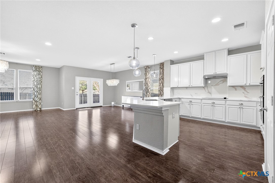 9012 Lonesome Oak Drive