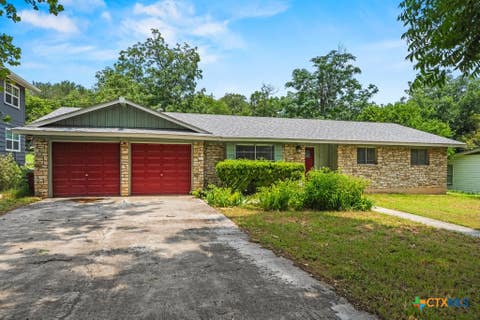 Photo of 508 Franklin Drive, San Marcos, TX 78666 (MLS # 617605)