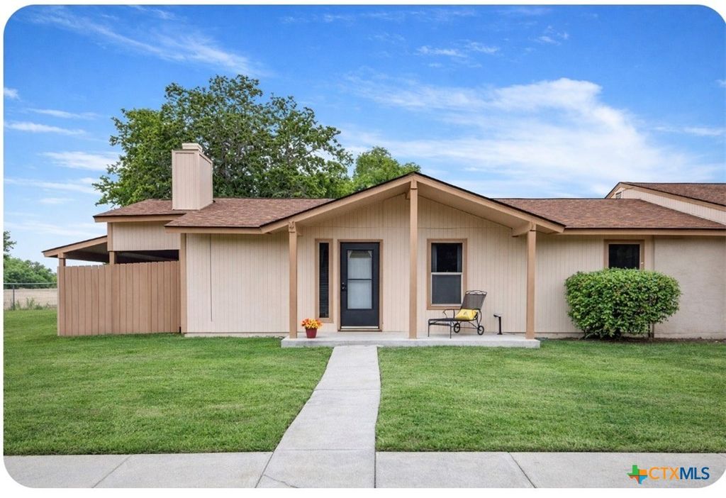 Photo of 1051 Country Club Drive #20, Seguin, TX 78155 (MLS # 610021)