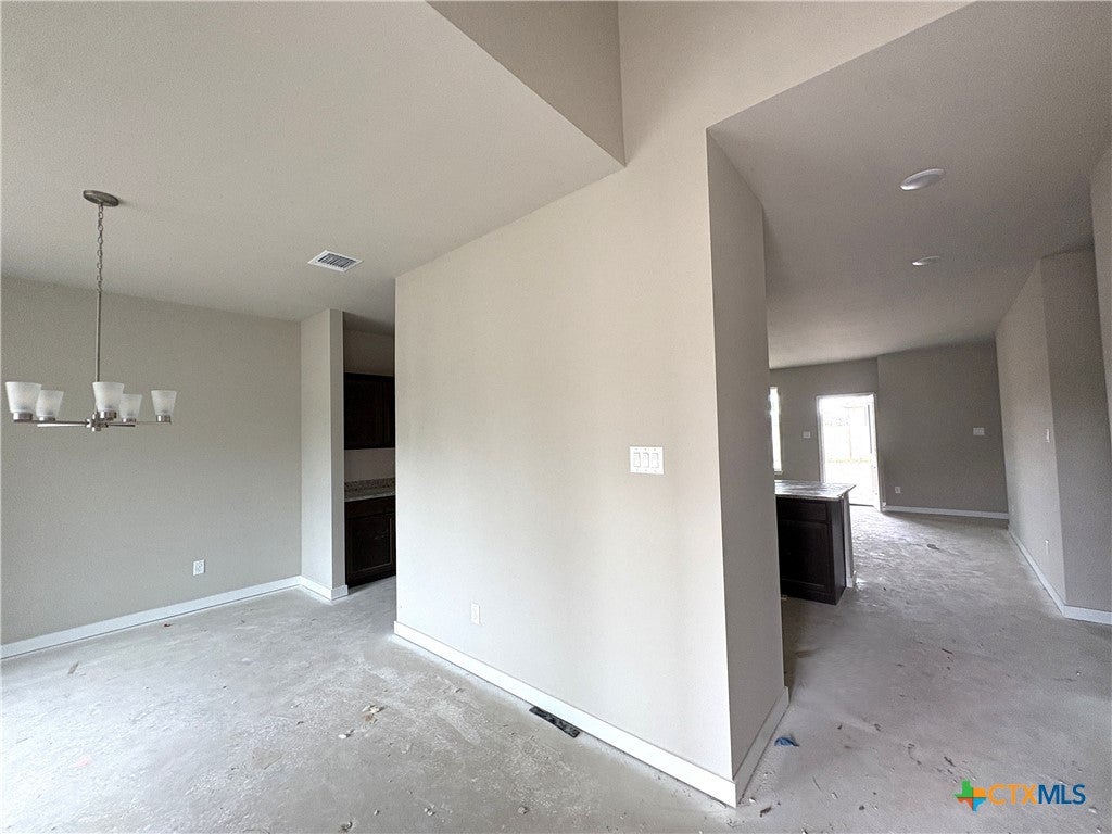 1094 Ringo Road