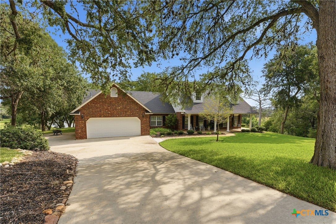 1196 Loch Lane