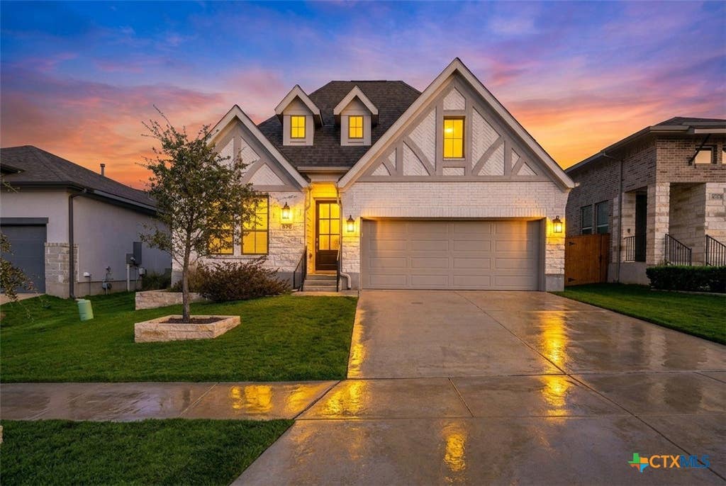 Photo of 636 Vireos Street, New Braunfels, TX 78132 (MLS # 603215)